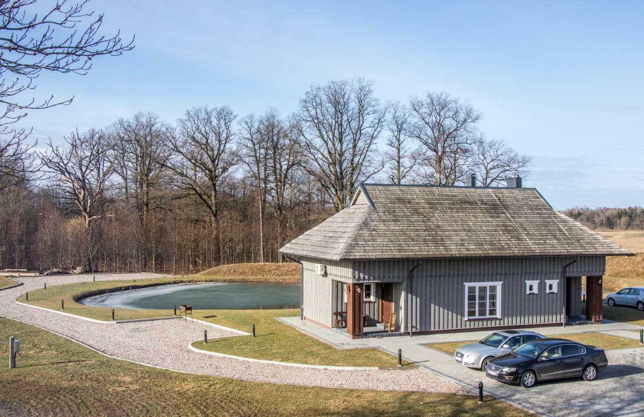 Kaimo Turizmo Sodyba "Azuola" Vainutas Exteriör bild