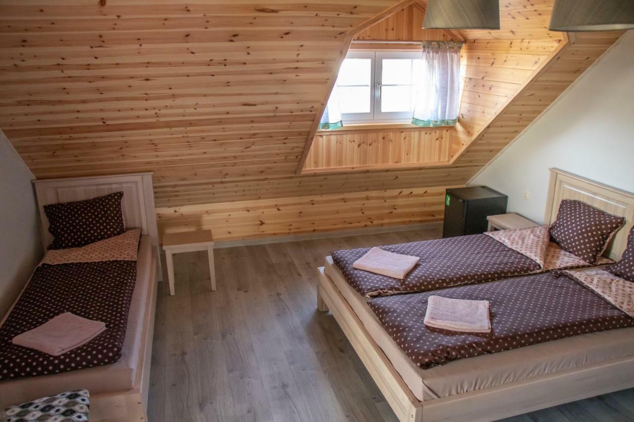 Kaimo Turizmo Sodyba "Azuola" Vainutas Exteriör bild
