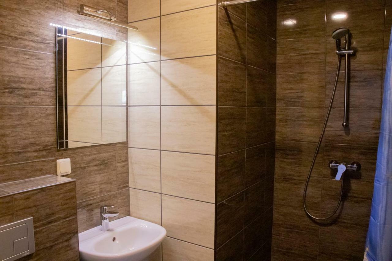 Kaimo Turizmo Sodyba "Azuola" Vainutas Exteriör bild